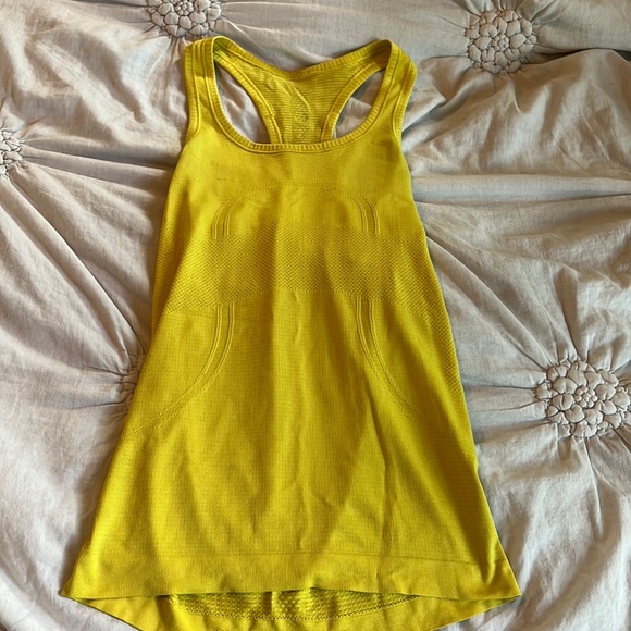 lululemon athletica Tops - lulu tanktop
